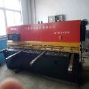 []出售14年折弯机，剪板机