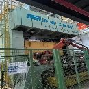 大台面的500吨机械压力机，46002400，带机械手。感兴.